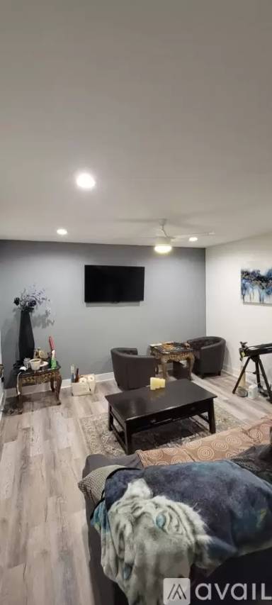 Main picture of 2338 Starks Ave