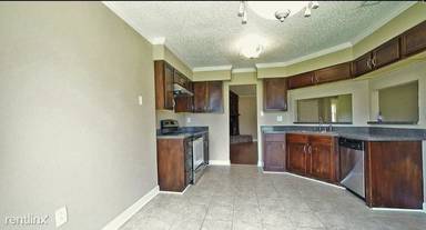Main picture of 1944 Gladstone Dr