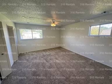 Main picture of 728 W 15th St