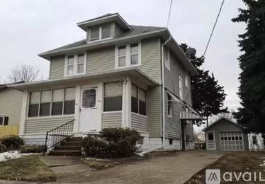 Main picture of 1733 Duncan Rd