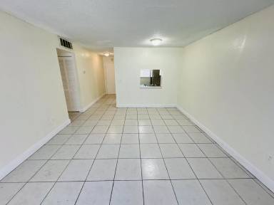 Main picture of Brookfield Square