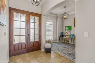 Main picture of 1047 Spanish Moss Cir