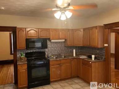 Main picture of 123 Wood St