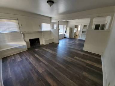 Main picture of 204 NW Kings Blvd