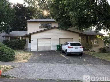 Main picture of 223 SW Edgefield Ct