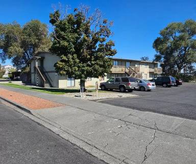Main picture of 523 W Crest Dr