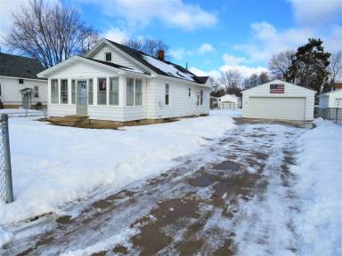 Main picture of 3220 Primrose St
