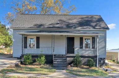 Main picture of 109 S 7th St