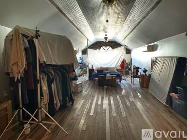 Main picture of 2628 Dumaine St