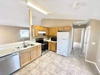 Main picture of 2502 Trianna St