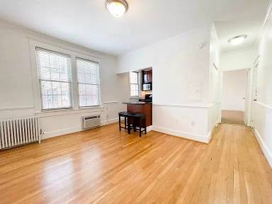 Main picture of 3026 Wisconsin Ave NW