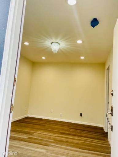 Main picture of 351 Serra Dr