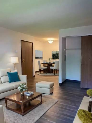 Main picture of 10 Eleven on Garfield