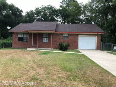 Main picture of 33 Hollingsworth Blvd