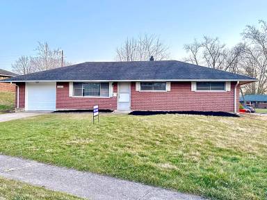 Main picture of 300 Henrich Dr