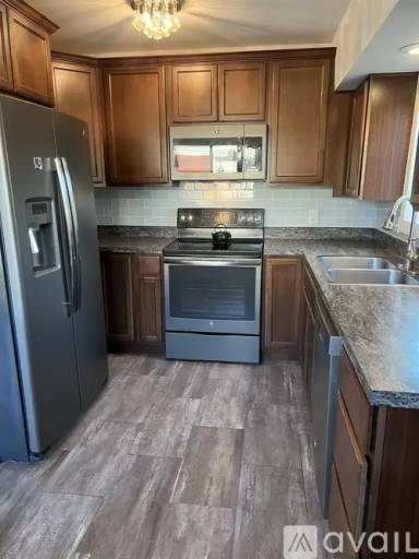 Main picture of 4001 Highland Dr