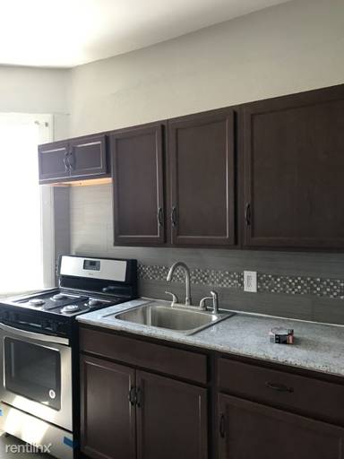 Main picture of 51 Elm St