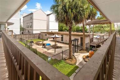 Main picture of 4036 Bellefontaine St