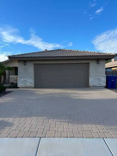 Main picture of 6557 E 33rd Ln