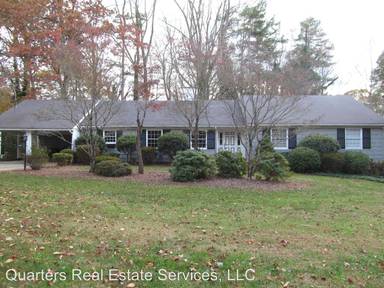 Main picture of 924 Kenleigh Cir