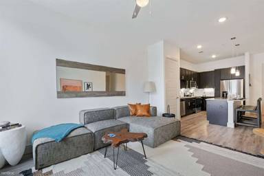 Main picture of 7601 S Congress Ave
