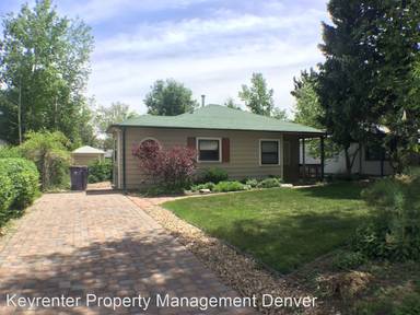 Main picture of 1250 Roslyn St