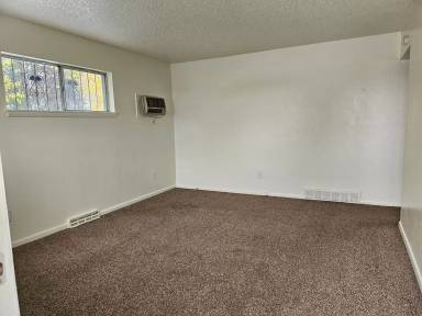 Main picture of 1318 West St