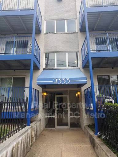 Main picture of 2333 16th St SE