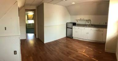 Main picture of 173 Belleville Ave