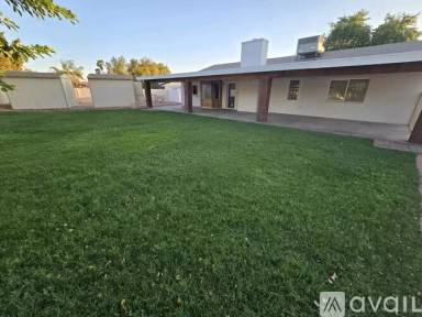 Main picture of 4912 E Waltann Ln