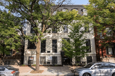 Main picture of 446 N May St