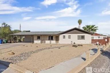 Main picture of 616 N Freestone Cir