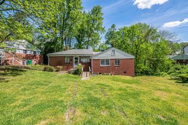 Main picture of 2436 Marlowe Ave