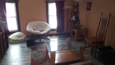 Main picture of 352 W Racine St