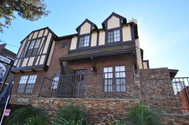 Main picture of 12352 Burbank Blvd