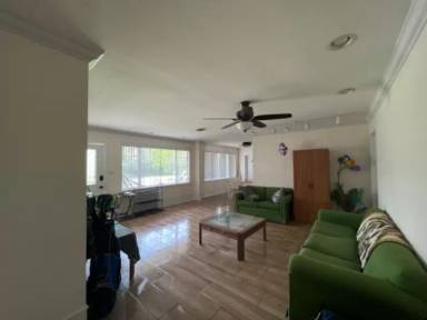 Main picture of 207 Arricola Ave