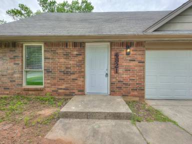 Main picture of 4821 Cinderella Dr