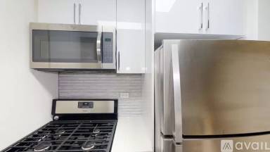 Main picture of 7 Hanover Sq