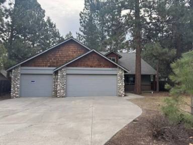 Main picture of 61234 Larkwood Dr