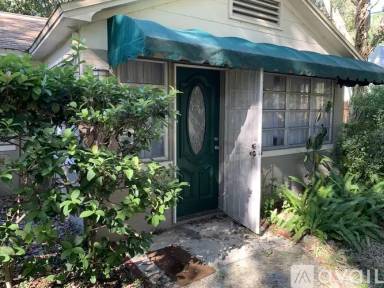 Main picture of 1206 E Hanna Ave