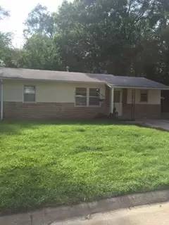 Main picture of 6402 N 44th St