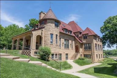 Main picture of 360 Ridgeland Ave