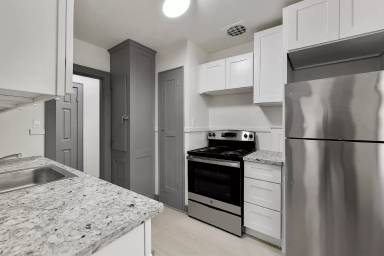 Main picture of 211 North E Street - 2