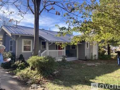 Main picture of 204 Montclair Ave