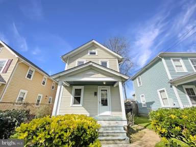 Main picture of 1412 Charles St