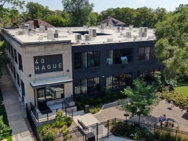 Main picture of 40 Hague St