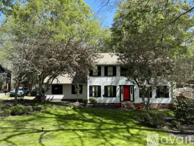 Main picture of 532 Squire Cir
