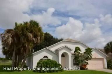 Main picture of 1686 Rustic Way