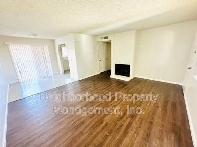 Main picture of 2029 W Shields Ave