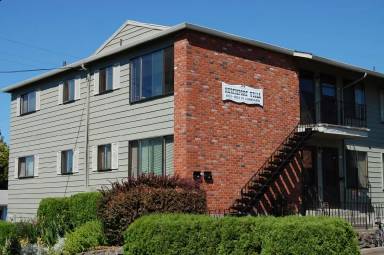 Main picture of 879 N Lombard St